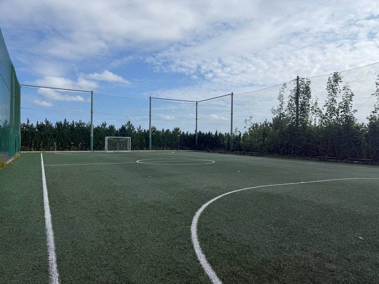 フットサルコート